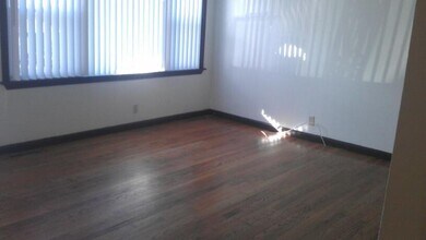 6122 Haskell Ave in Kansas City, KS - Building Photo - Building Photo