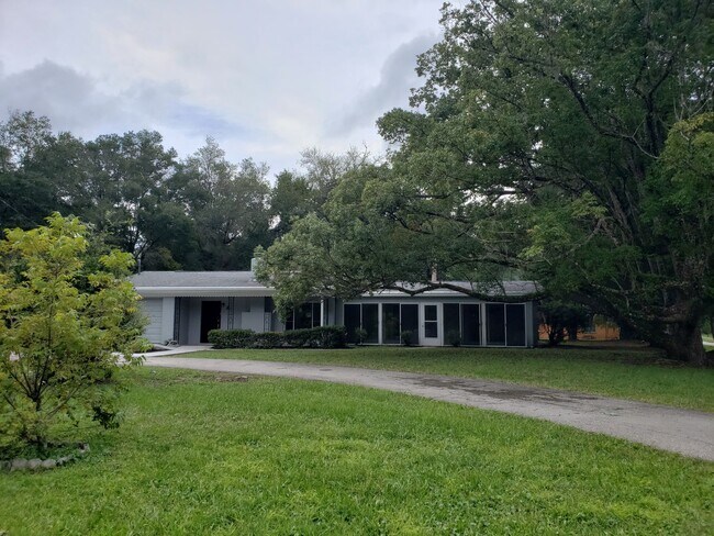 200 NE 11th St in Crystal River, FL - Building Photo - Building Photo