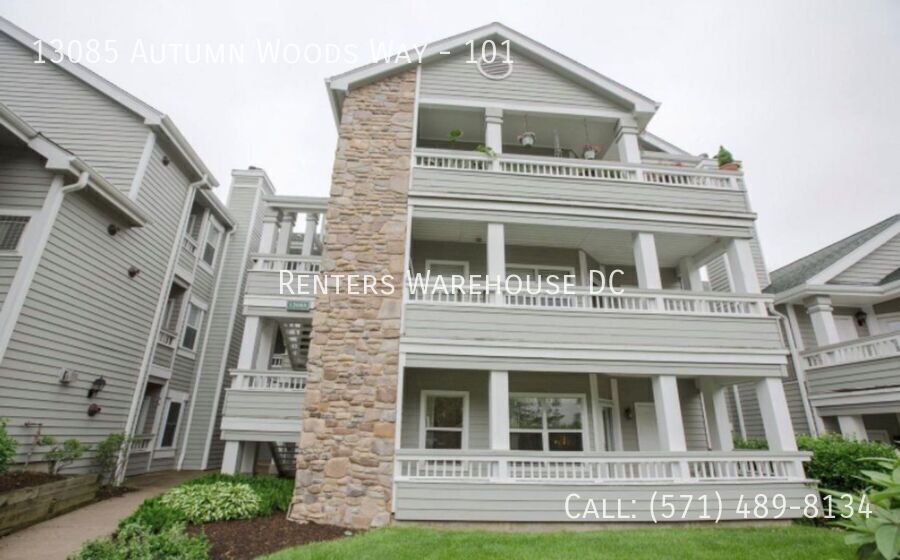 13085 Autumn Woods Way in Fairfax, VA - Building Photo