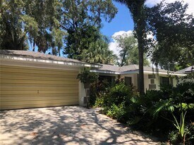 1120 N Brickell Dr in Deltona, FL - Building Photo