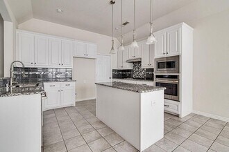 640 Peach Ln in Burleson, TX - Building Photo - Building Photo