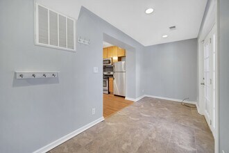 2257 W Fullerton Ave in Chicago, IL - Building Photo - Building Photo