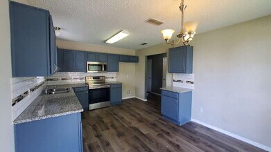 1944 Canyon Ridge St in Fort Worth, TX - Building Photo - Building Photo