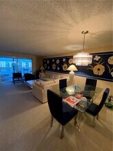 101 SE 3rd Ave in Dania Beach, FL - Building Photo - Building Photo