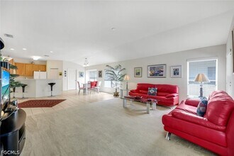 14823 Calusa Palms Dr in Ft. Myers, FL - Building Photo - Building Photo