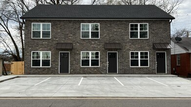 724 Commerce St in Clarksville, TN - Building Photo - Building Photo