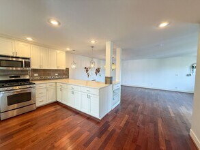 729 16th Ave in Seattle, WA - Building Photo - Building Photo