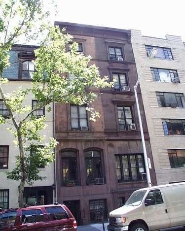 72 1/2 Irving Pl in New York, NY - Building Photo