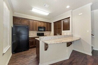 Perfect 3/3.5 Townhomes Available for Augu in College Station, TX - Building Photo - Building Photo