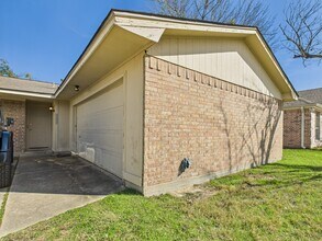 903 Welsh Ave in College Station, TX - Building Photo - Building Photo