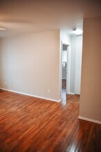 4700 Walnut Grove Ave, Unit 3 in Louisville, KY - Foto de edificio - Building Photo