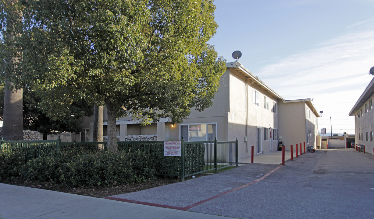 Imperial Stoneridge Apartment Homes in Ontario, CA - Building Photo