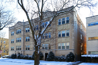 800-806 Dobson St in Evanston, IL - Foto de edificio - Building Photo