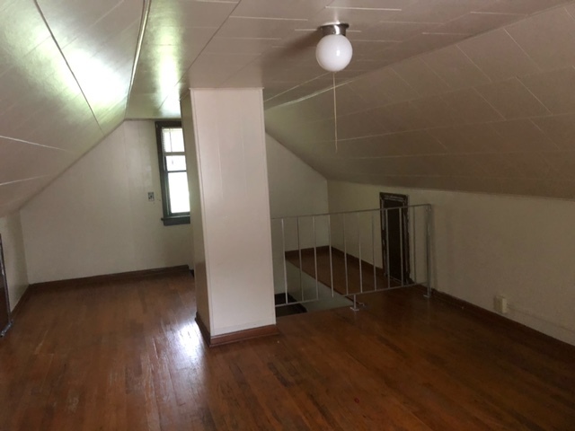 604 Princeton St in Grove City, PA - Building Photo - Building Photo