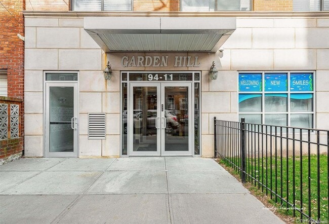 94-11 65th Rd in Queens, NY - Building Photo - Building Photo