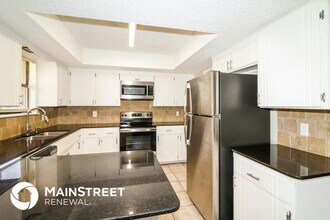 10101 Mamus Ln in Yukon, OK - Building Photo - Building Photo