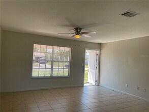 3314 Montclair Cir in North Port, FL - Foto de edificio - Building Photo