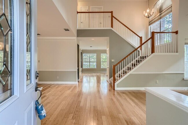 9256 Scenic Bluff Dr in Austin, TX - Building Photo - Building Photo