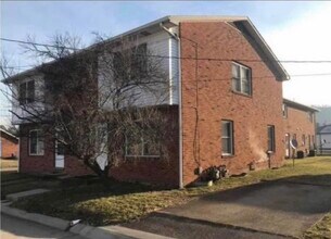 56 Mound St in New Martinsville, WV - Building Photo - Building Photo