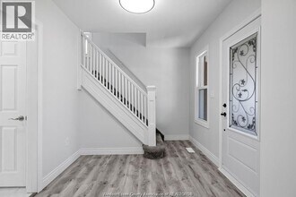 348 Caroline St in Windsor, ON - Building Photo - Building Photo