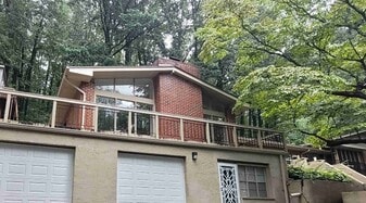 833 E Cumberland Dr in Louisville, TN - Building Photo