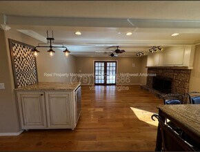 23 N Howard Pl in Rogers, AR - Building Photo - Building Photo