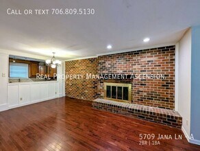 5709 Jana Ln in Chattanooga, TN - Building Photo - Building Photo