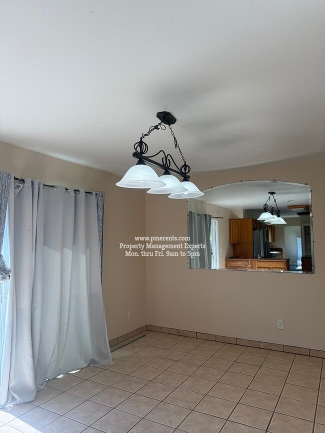 412 Coventry Dr in Stockton, CA - Building Photo - Building Photo