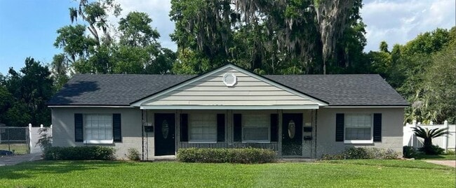 property at 139 E Harding St