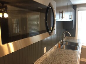 9 W Main St in Macungie, PA - Building Photo - Building Photo