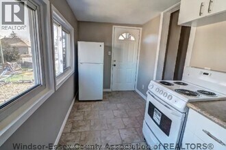 266 Belleview Ave in Windsor, ON - Building Photo - Building Photo