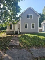 505 W 17th St in Davenport, IA - Building Photo