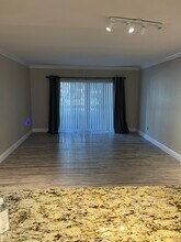 7810 Camino Real, Unit I 106 in Miami, FL - Foto de edificio - Building Photo