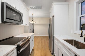 29 Patchogue St in Patchogue, NY - Building Photo - Building Photo