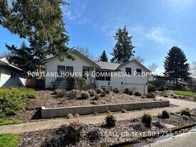 12830 SW Foothill Dr in Portland, OR - Building Photo