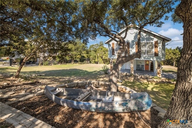 property at 693 Riviera Dr