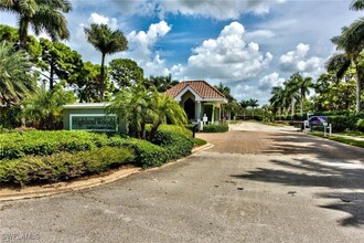 26991 Clarkston Dr in Bonita Springs, FL - Foto de edificio - Building Photo