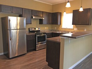 2291 Pleasant Vw Dr in North Mankato, MN - Building Photo - Building Photo