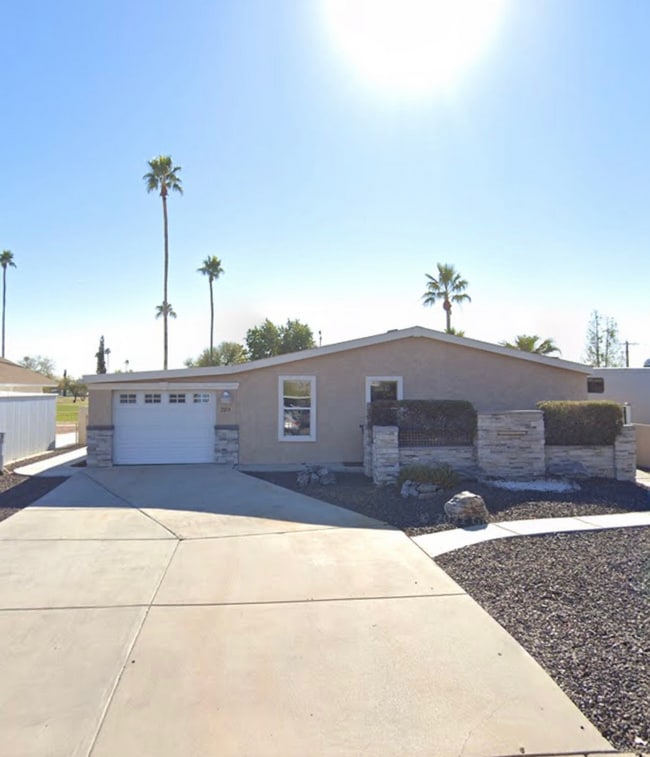 property at 7215 E Inverness Ave