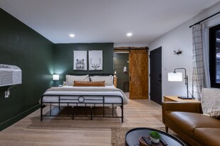 1078 E White Mountain Blvd in Pinetop, AZ - Building Photo