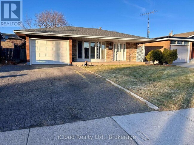 140 Cromwell Crescent in Hamilton, ON - Building Photo - Building Photo