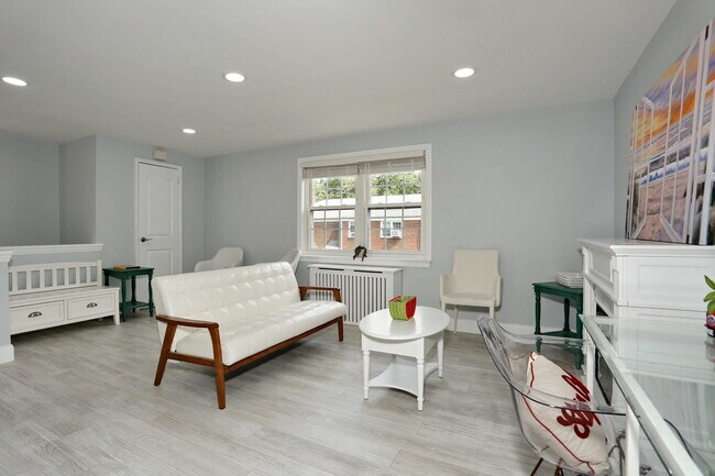 100 Huguenot Ave, Unit 6B in Englewood, NJ - Building Photo - Building Photo