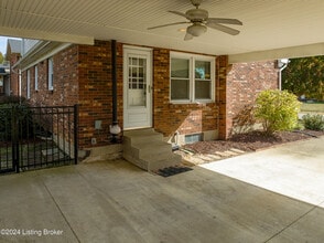 9903 Welshpool Ct in Louisville, KY - Building Photo - Building Photo