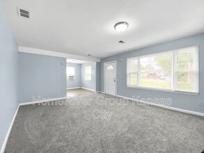 1123 S Haden St in Independence, MO - Building Photo - Building Photo