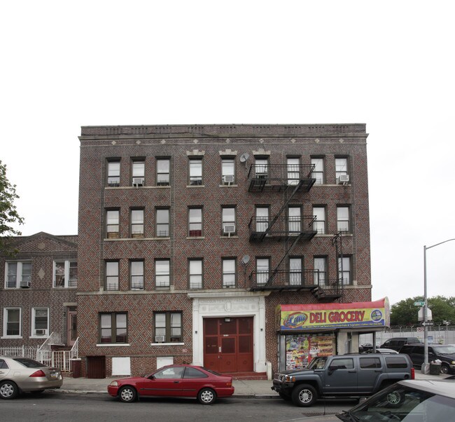 Lincoln Terrace Race Arms in Brooklyn, NY - Building Photo - Building Photo