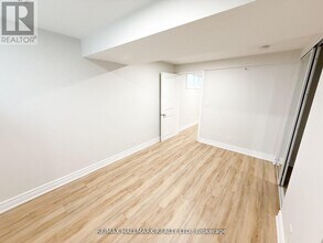 82 Norden Crescent in Toronto, ON - Building Photo - Building Photo