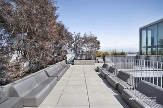 8 Octavia St, Unit 708 in San Francisco, CA - Building Photo - Building Photo