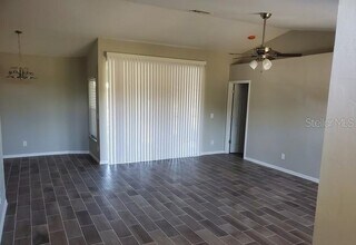 3780 Kinney St in Ft. Myers, FL - Building Photo - Building Photo