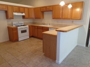 1150 Black Ridge Dr in Fruita, CO - Building Photo - Building Photo