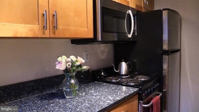 1900 S St NW in Washington, DC - Building Photo - Building Photo